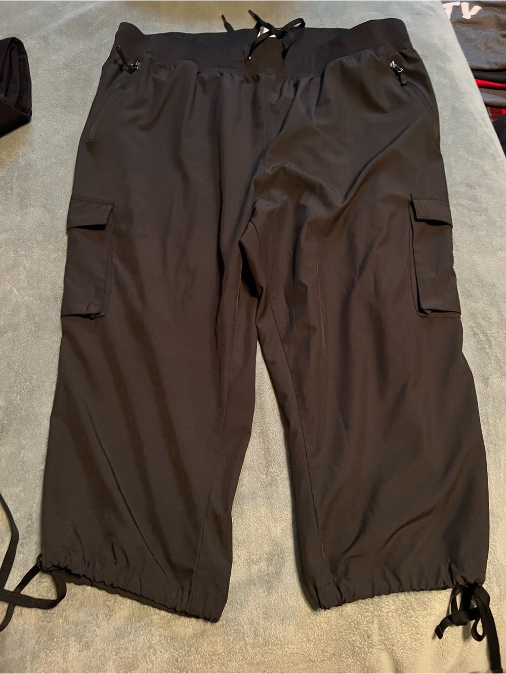 Source Unknown Black Utility Cargo Capris with Drawstring Hem
